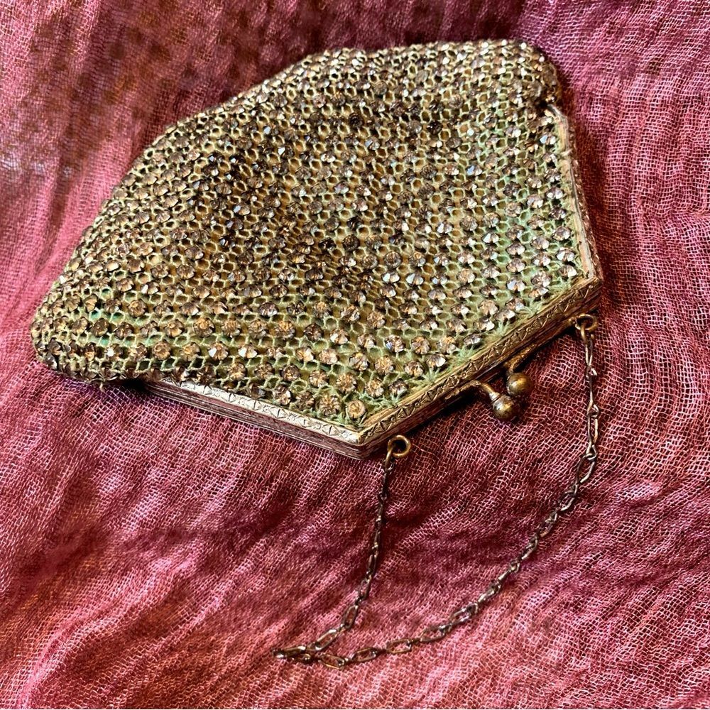RARE Antique Rhinestone Mesh Kiss Lock Evening Bag Purse Wristlet Clutch